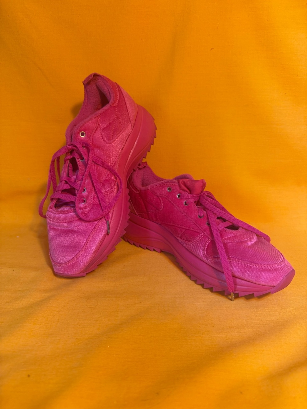 Reebok Women’s Hot Pink Juicy Couture Platform Sneakers